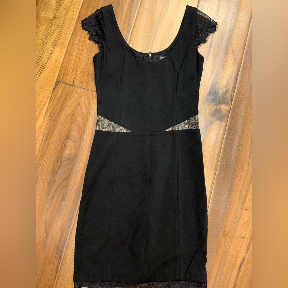 Erin by Erin Fetherston size 0 black lace trimmed cocktail dress